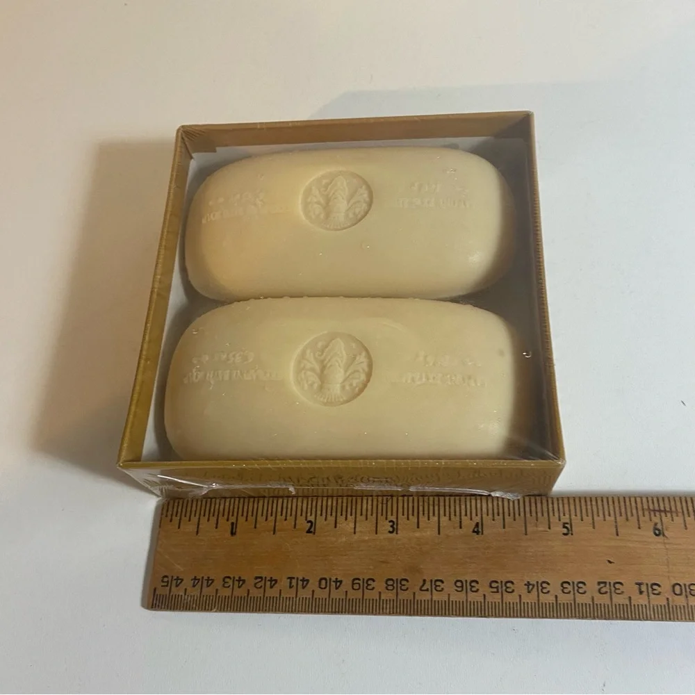 NIB Set Of 2 Cannella Original Vegetal Handmade In Italy 10.5oz Bar Cinnamon